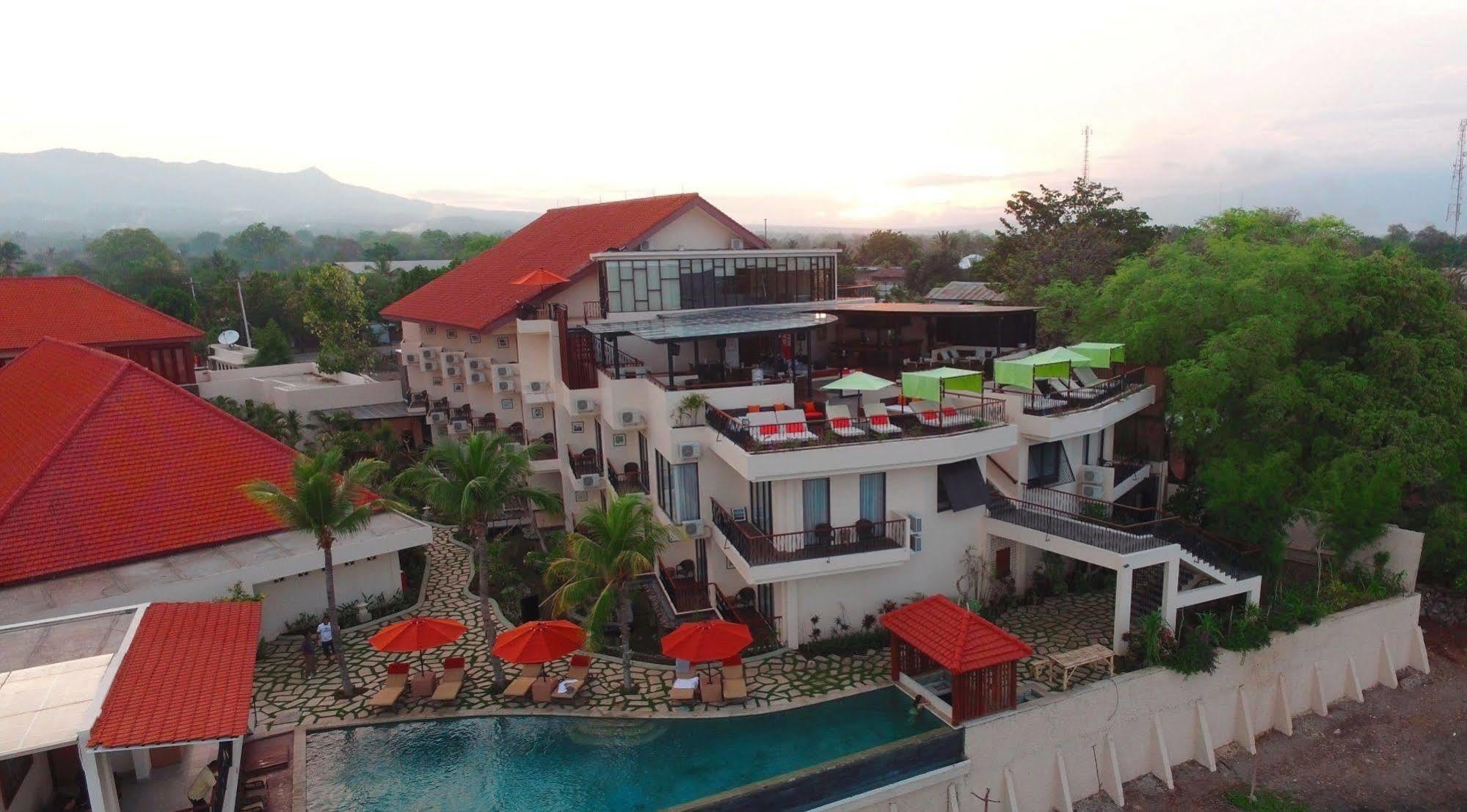 Capa Maumere Resort Exteriör bild